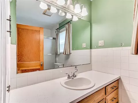 1016 E Noble Ave, Guthrie, OK 73044 photo 37