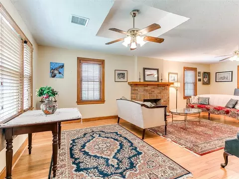 1016 E Noble Ave, Guthrie, OK 73044 photo 7