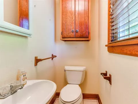 1016 E Noble Ave, Guthrie, OK 73044 photo 30