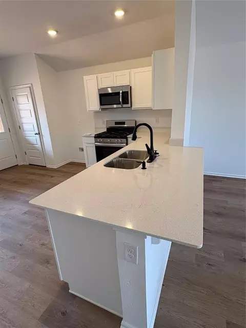 424 Kale Rd, Tuttle, OK 73089 photo 3