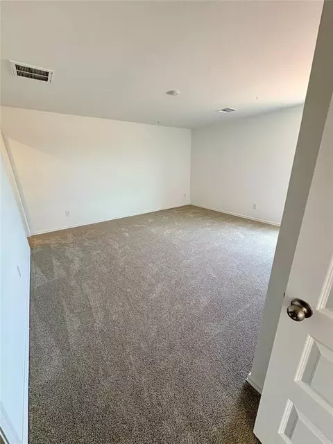 424 Kale Rd, Tuttle, OK 73089 photo 5