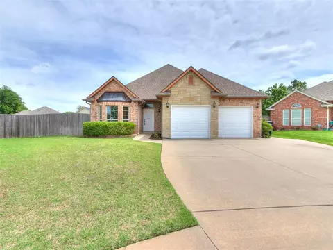 16304 Napa Cir, Edmond, OK 73013