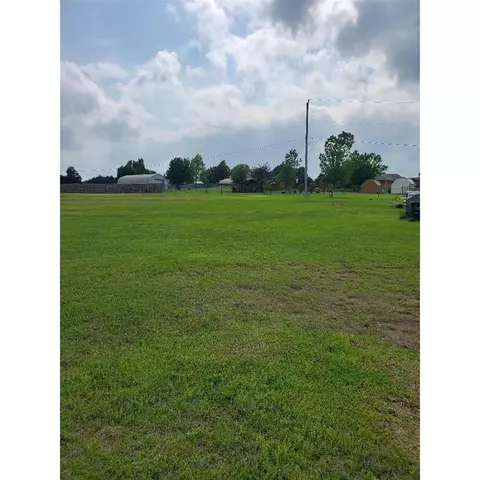 220 Johnson Dr, Guthrie, OK 73044