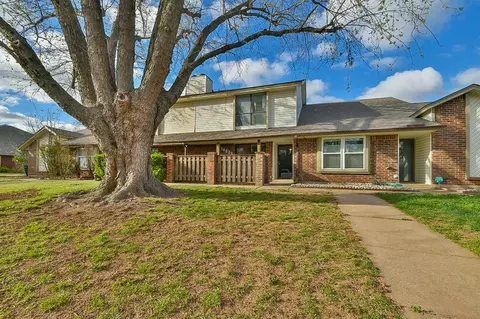 14005 Fairhill Ave, Edmond, OK 73013