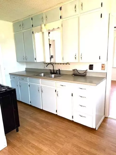 1229 N Benson St, Altus, OK 73521 photo 5