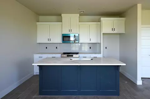 1237 E Ruger Ln, Mustang, OK 73064 photo 4