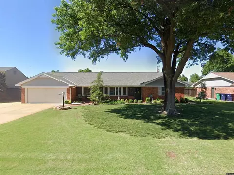 2933 Drakestone Ave, Oklahoma City, OK 73120