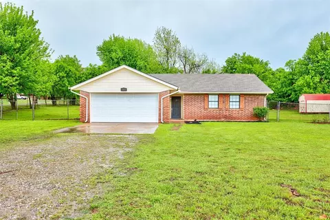 757 Ranchwood Dr, Tuttle, OK 73089