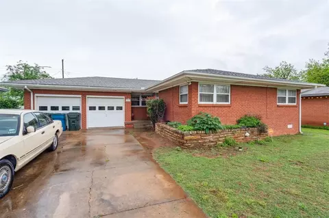 813 E Carroll Ln, Oklahoma City, OK 73110
