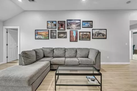 504 Apache Gate Dr, Yukon, OK 73099 photo 6
