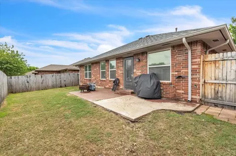 504 Apache Gate Dr, Yukon, OK 73099 photo 23