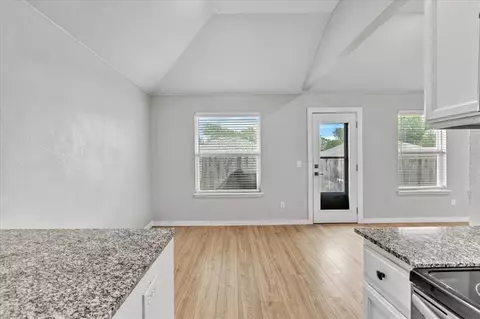 504 Apache Gate Dr, Yukon, OK 73099 photo 12
