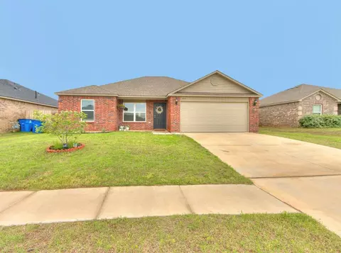 404 Foxtrot Ter, Newcastle, OK 73065