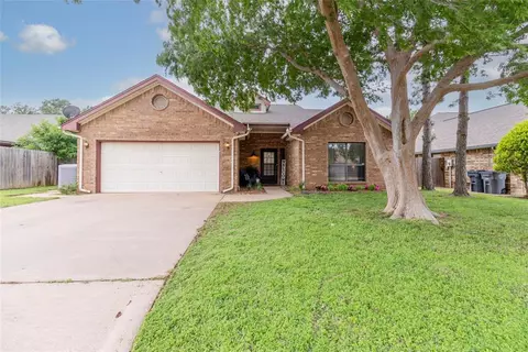 2312 NE 36th St, Lawton, OK 73507
