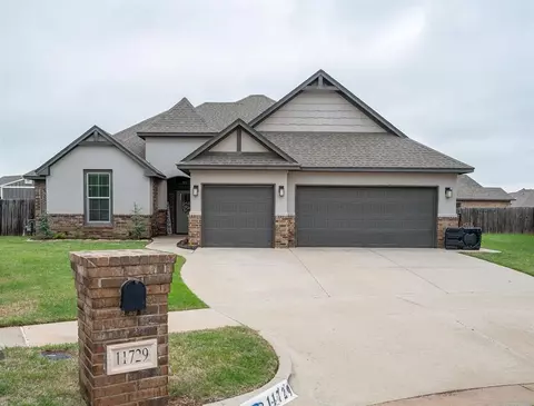 11729 SW 26th Ct, Yukon, OK 73099