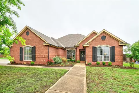 425 Cypress St, Piedmont, OK 73078