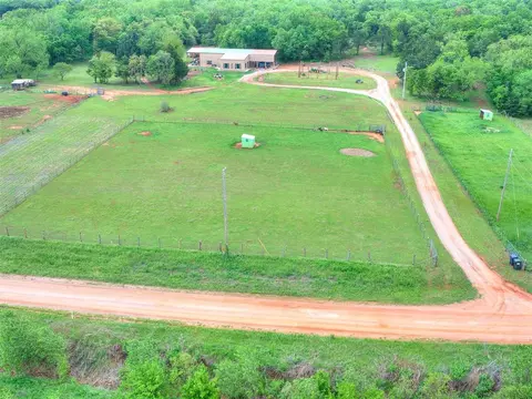 11615 E Prairie Grove Rd, Guthrie, OK 73044