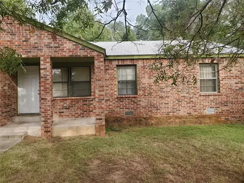4916 W Outpost Dr, Spencer, OK 73084