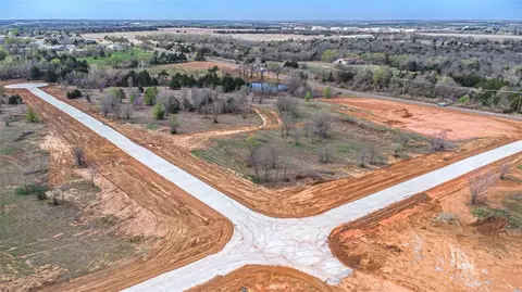 2001 Cattle Dr, Guthrie, OK 73044 photo 11