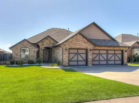 1216 N Wisteria Ter, Mustang, OK 73064