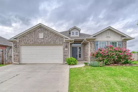 1114 Old Frisco Rd, Norman, OK 73069