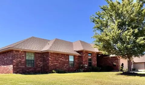 609 N Buckhorn Way, Mustang, OK 73064