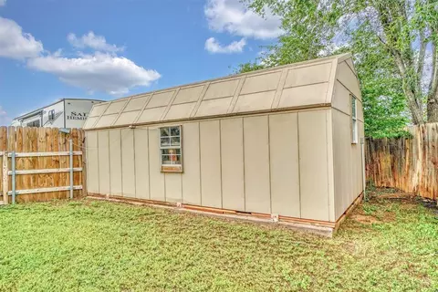 704 Canterbury Blvd, Altus, OK 73521 photo 34
