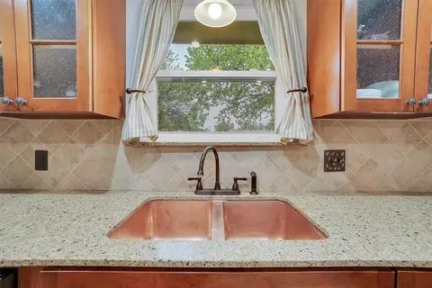 704 Canterbury Blvd, Altus, OK 73521 photo 15