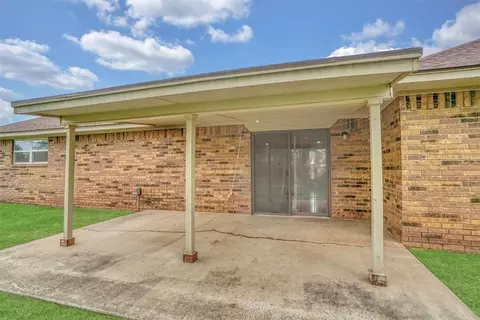 704 Canterbury Blvd, Altus, OK 73521 photo 32