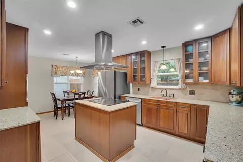 704 Canterbury Blvd, Altus, OK 73521 photo 14
