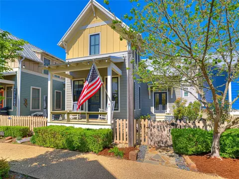 34 Boardwalk #B, Carlton Landing, OK 74432