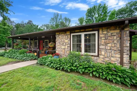 308 E Sherry Ln, Broken Bow, OK 74728 photo 3