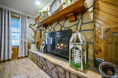 308 E Sherry Ln, Broken Bow, OK 74728 photo 8