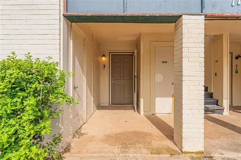 1717 E Lindsey St #3, Norman, OK 73071