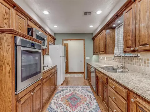 412 Brookside Dr, Guthrie, OK 73044 photo 18