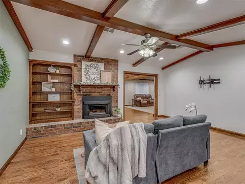 412 Brookside Dr, Guthrie, OK 73044 photo 9