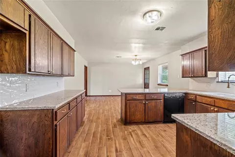 5606 E Tyler Dr, Tuttle, OK 73089 photo 12