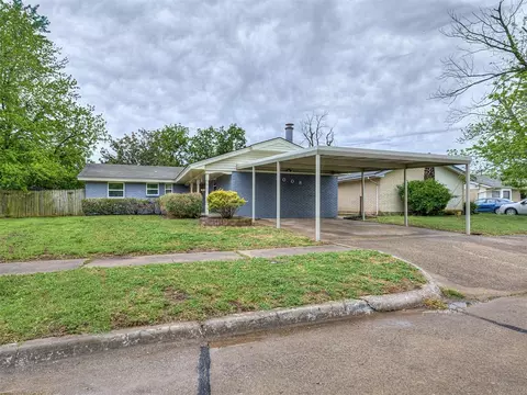 3008 Overland Dr, Del City, OK 73115
