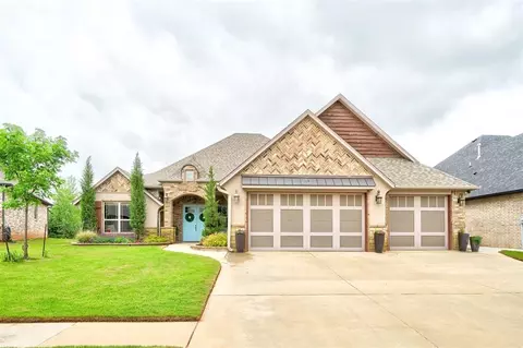 3000 Hunter Crest Dr, Edmond, OK 73034