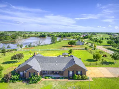 30057 N 2969 Rd, Cashion, OK 73016