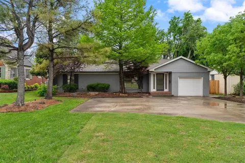 1108 Glenwood Ave, Nichols Hills, OK 73116