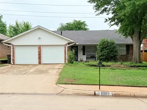 413 Elwood Dr, Edmond, OK 73013