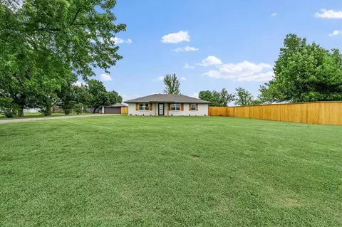 3500 S Pine St, Guthrie, OK 73044 photo 3