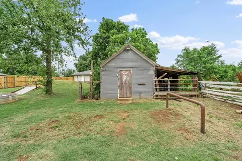 3500 S Pine St, Guthrie, OK 73044 photo 40