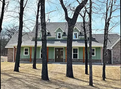 990608 Hickery Grove Trl, Harrah, OK 73045