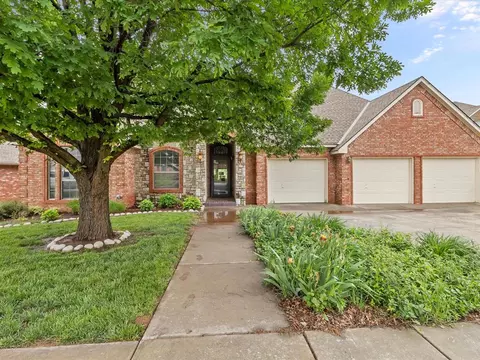 412 Daybreak Dr, Norman, OK 73071 photo 2