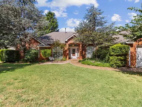 1816 Robin Ridge Dr, Norman, OK 73072
