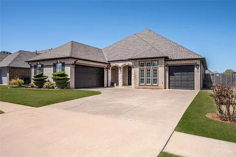 8521 NW 124 St, Oklahoma City, OK 73142