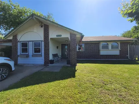 7304 S Brookline Ave, Oklahoma City, OK 73159
