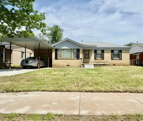 1421 NW 24th St, Lawton, OK 73505